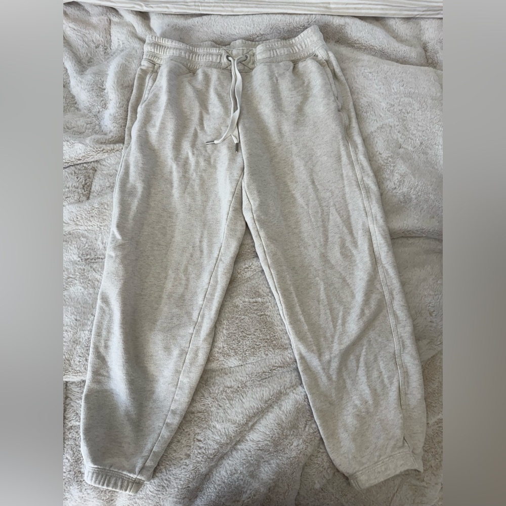 Aerie heather oatmeal joggers